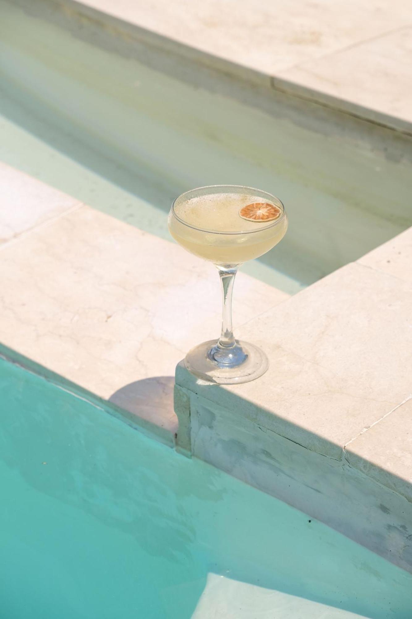 Le Pirate Gili Meno - Adults Only Hotel ภายนอก รูปภาพ