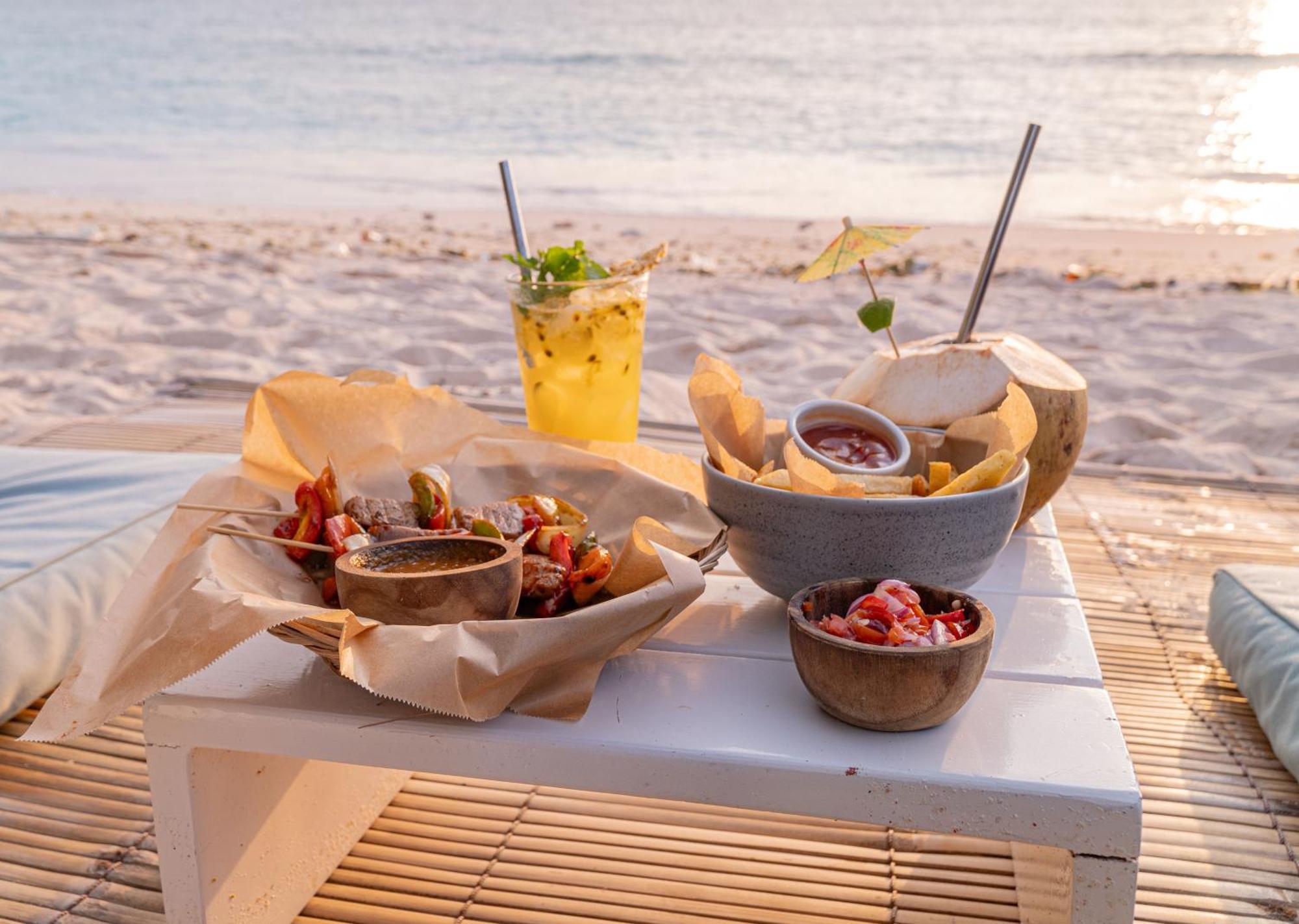 Le Pirate Gili Meno - Adults Only Hotel ภายนอก รูปภาพ